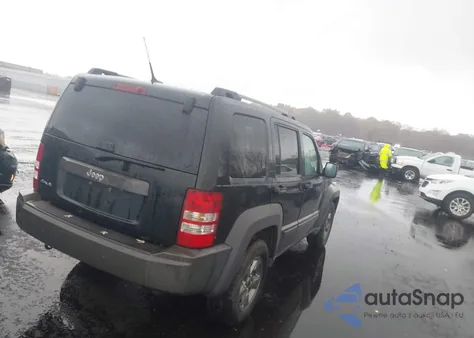 2011 Jeep Liberty Renegade from USA, damaged, VIN 1J4PN3GK1BW545594